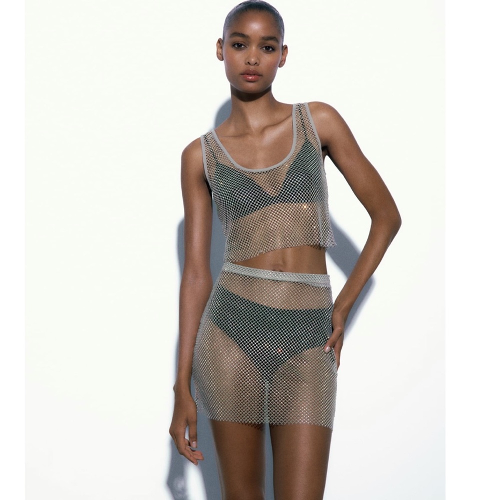 NWT Zara Women Rhinestones Mesh Mini Skirt Bloggers Fav Size L Large